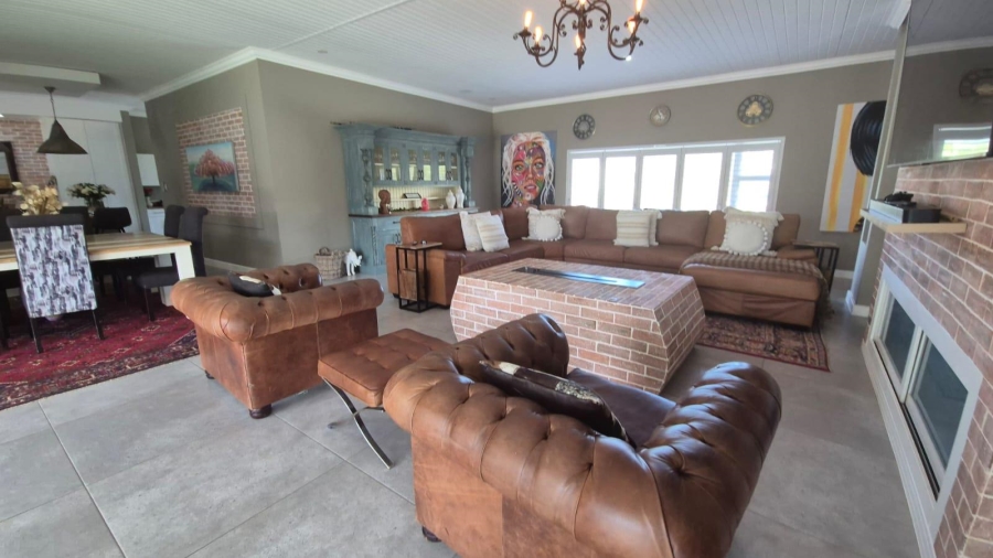 To Let 6 Bedroom Property for Rent in Num Num Cape Estate Western Cape